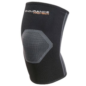 The PROTECH knee support from ENDURANCE is a functional support and provides great comfort during sport. The support and compression reduces the risk of injury and provides support. The 4-way functional stretch made of nylon, latex and yarn is breathable 